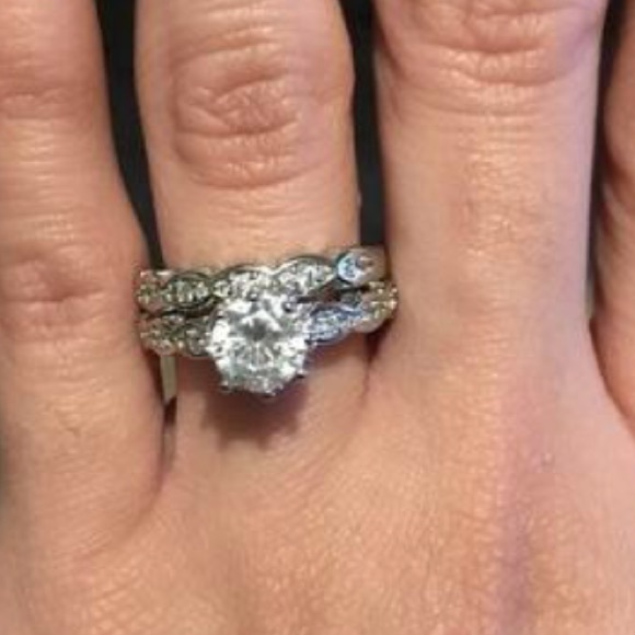 Boutique | Gorgeous Ring Set - Picture 3 of 7